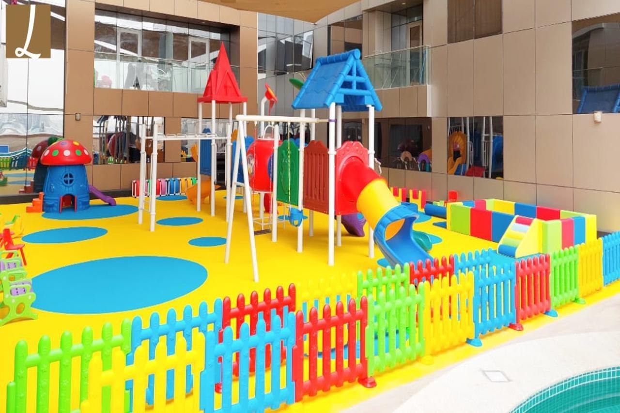 Luxe Grand Hotel Apartments Sharjah Luaran gambar Playground